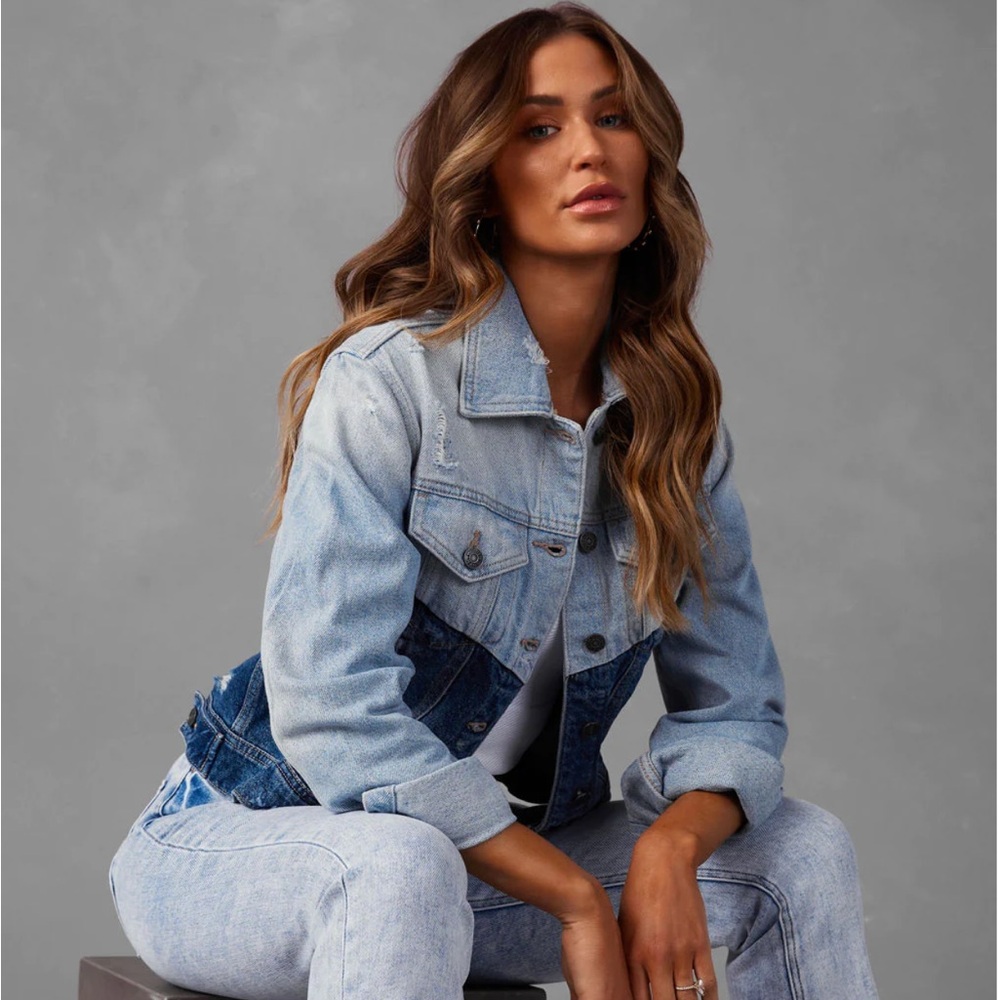 NWT Vici two toned denim jacket